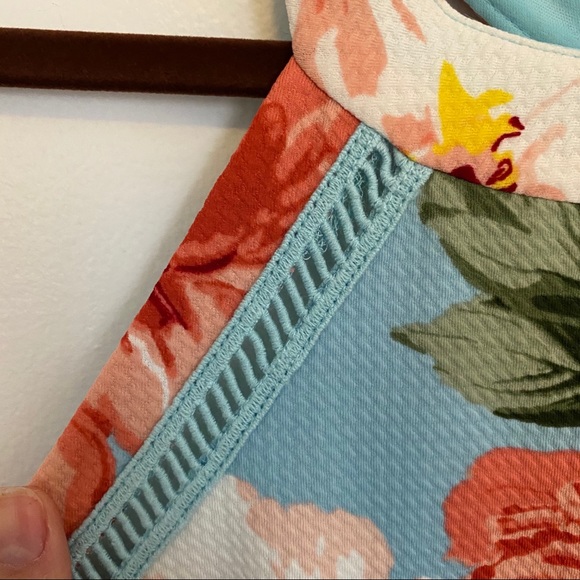 Dress - Picture 3 of 4